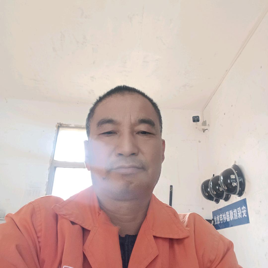 李建伟