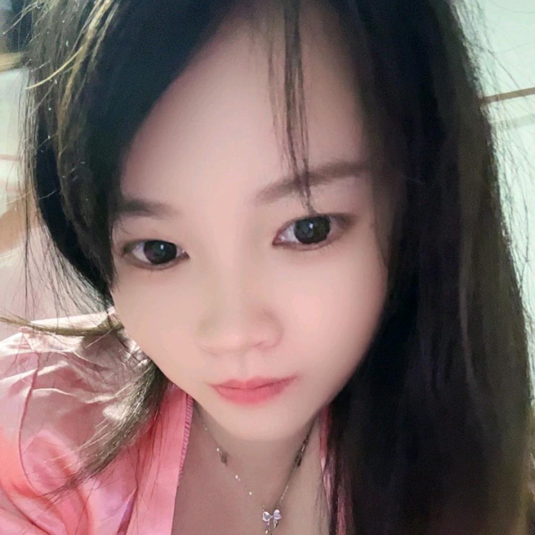 何珊珊♥