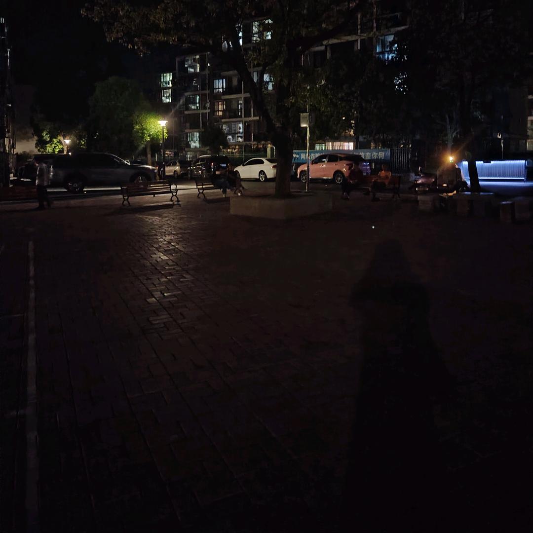 L、