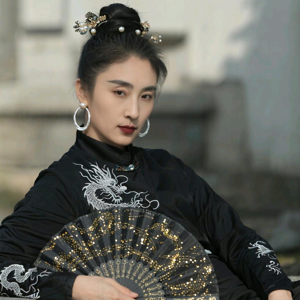 道玄圆月（骊)