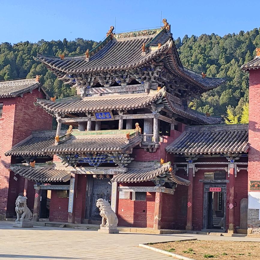 古建姐姐八泉峡长治周边游专车