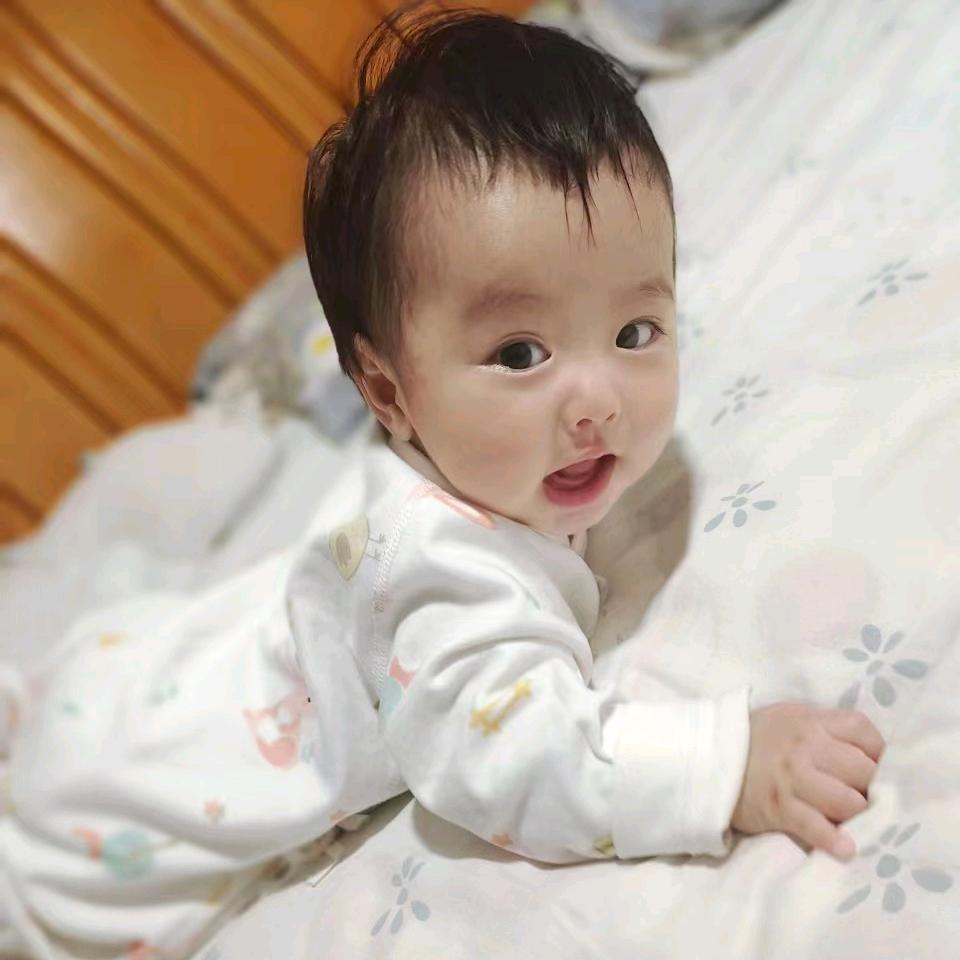 彤彤宝子
