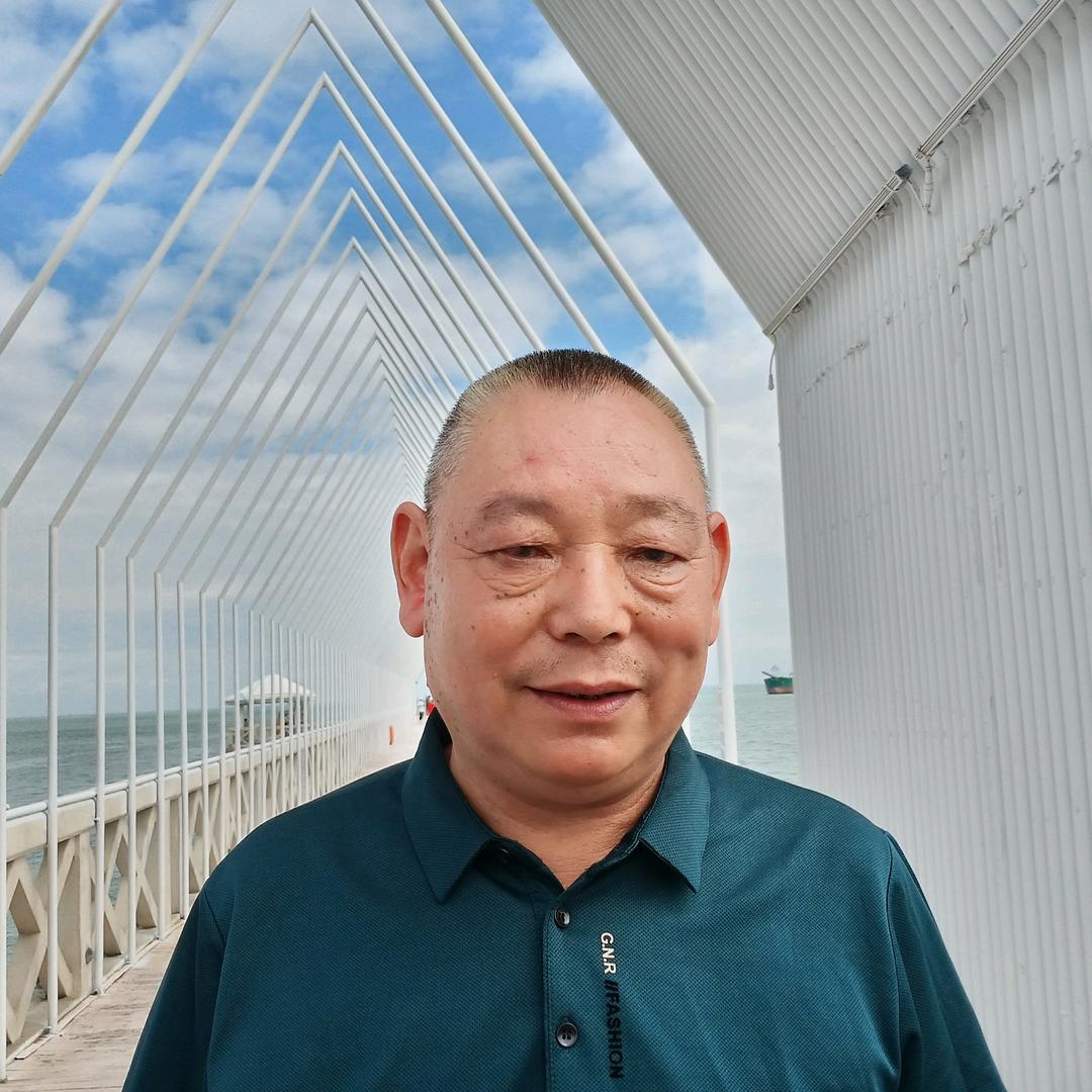 晚霞（早上8点20开播）