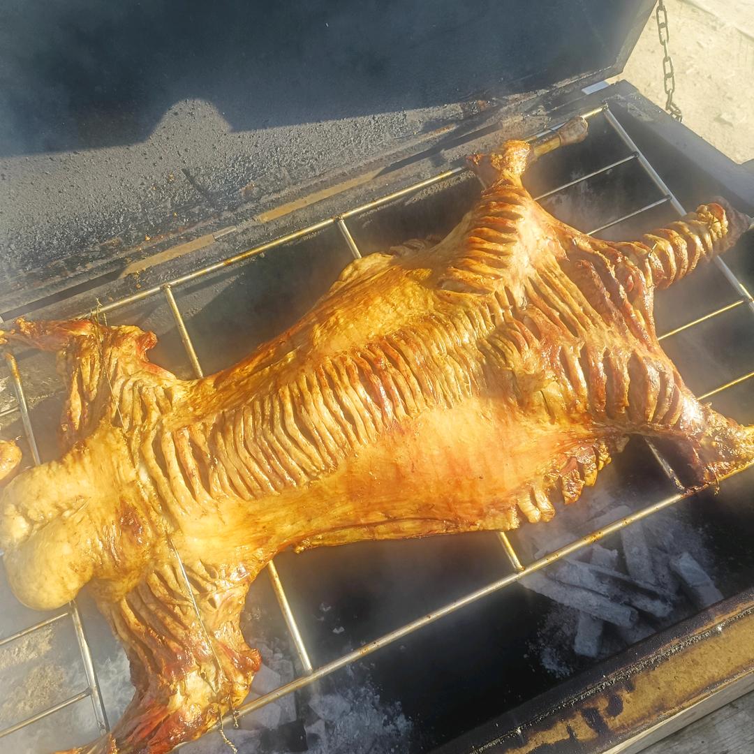 龍哥烤全羊