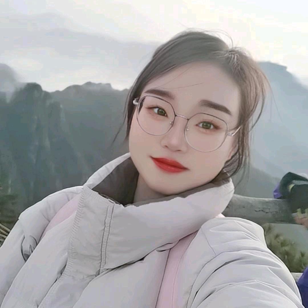 玥玥。