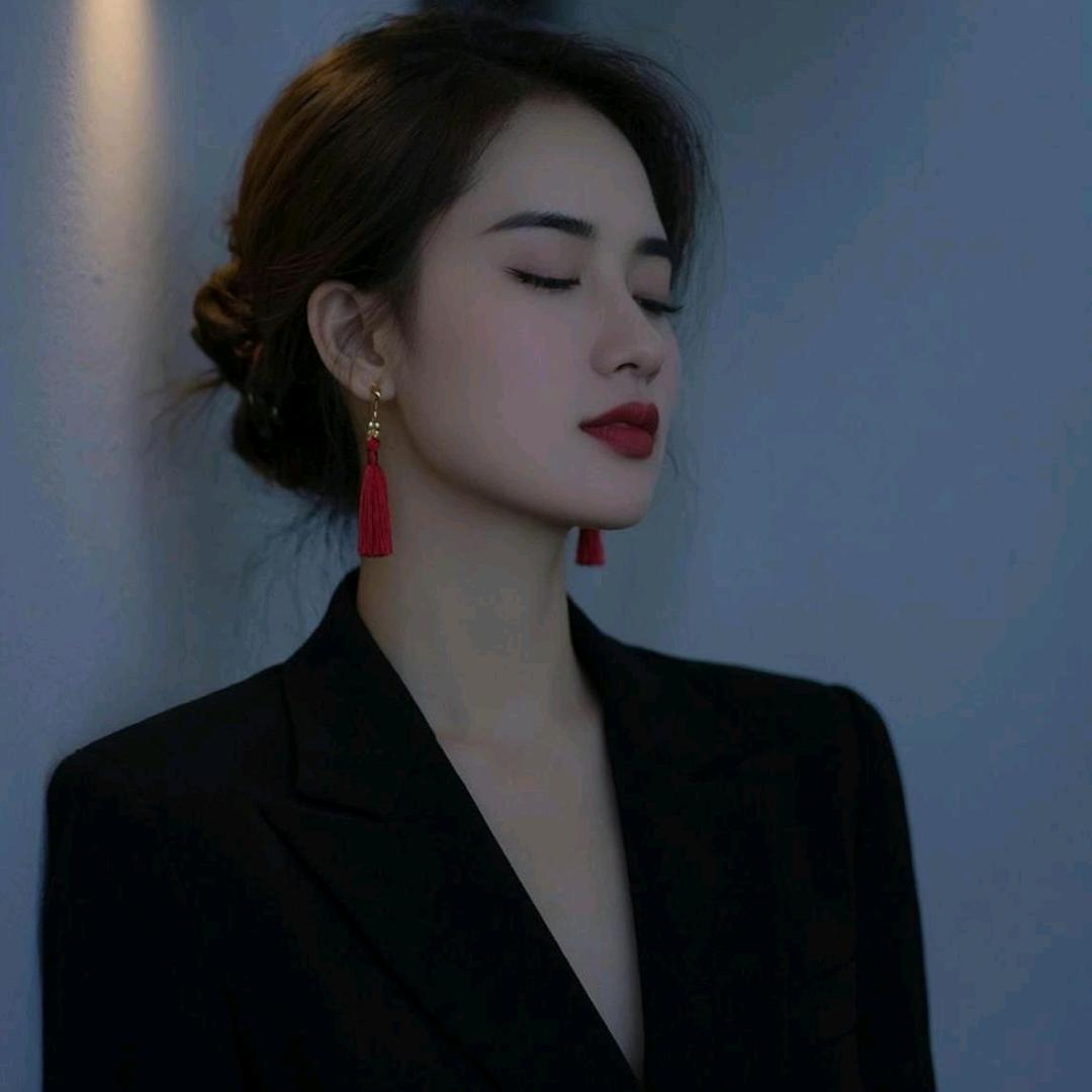 ༊ღ᭄ꦿ 粮  夫  人ꦿ꯭ღ