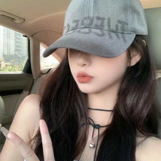 莹莹🍀