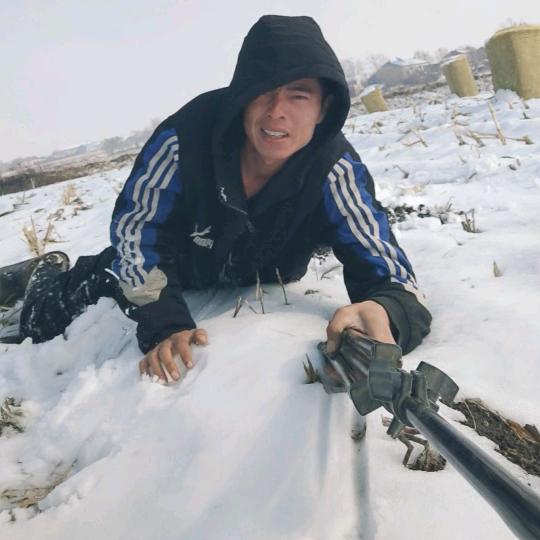 野外生活，龙哥