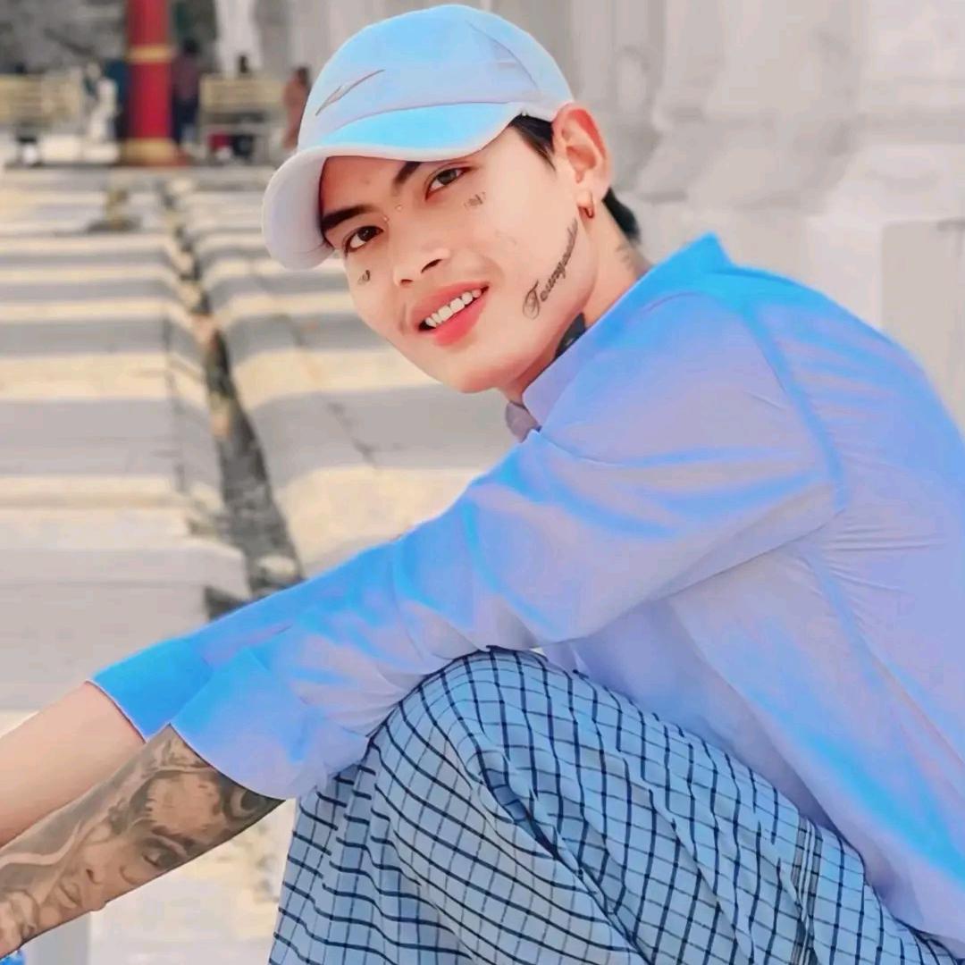 💬PAYE PHYO🇲🇲