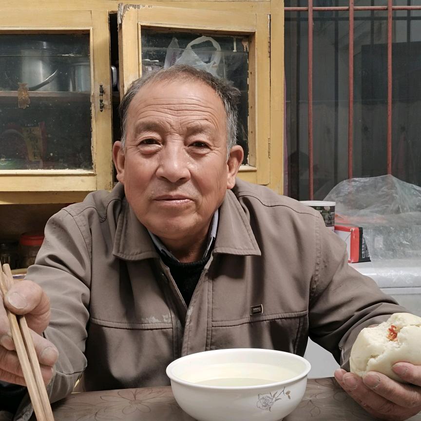 爱唱歌的农民张苏民