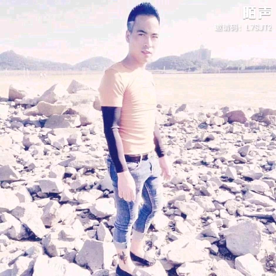 眼泪带不走悲伤