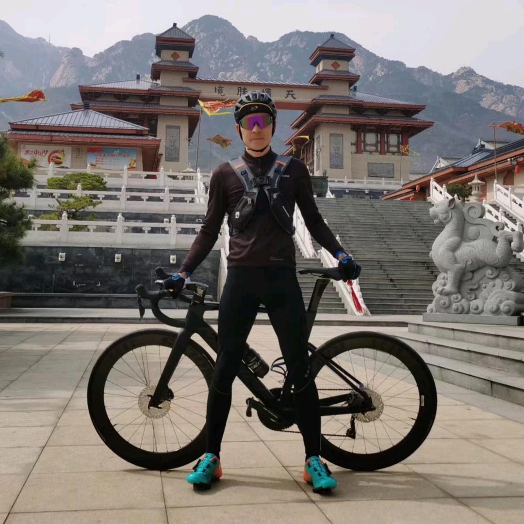 吕顺利（知名菜腿）