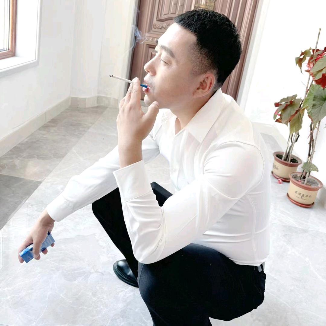 小小洋🤔