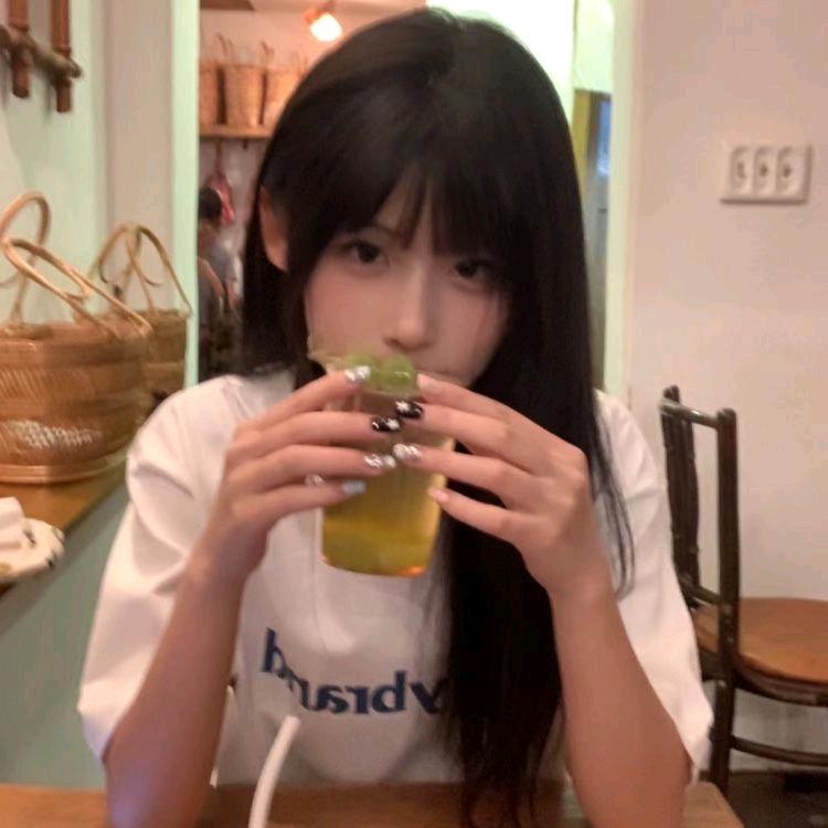 娜娜🍨