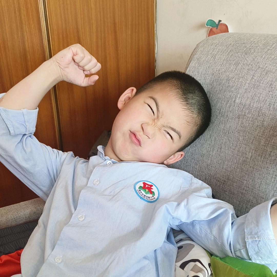 小龙哥（李佳龙）