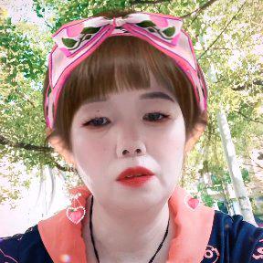自由美女