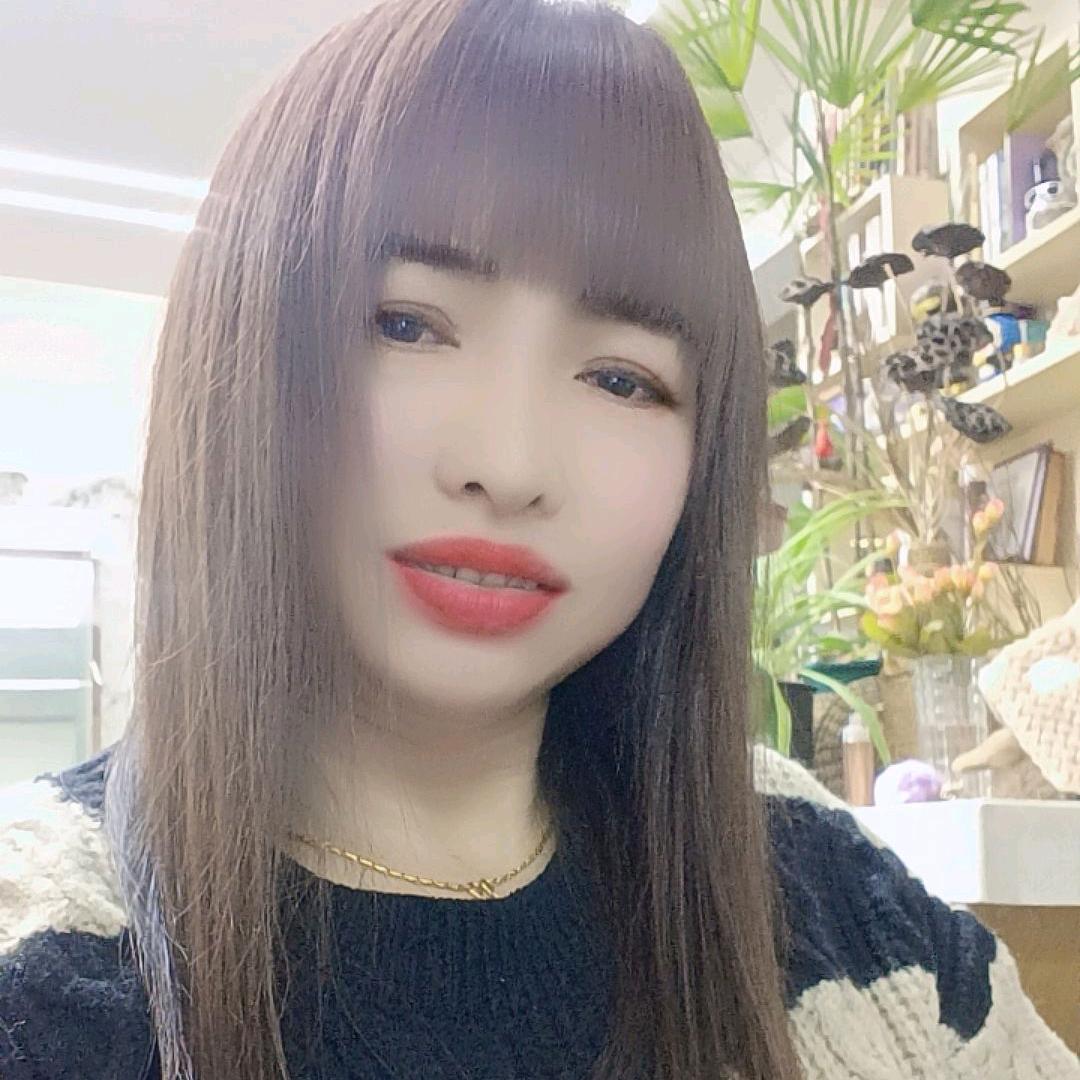 🌸🌸浅笑❤️向暖♥(｡￫v￩｡)♥