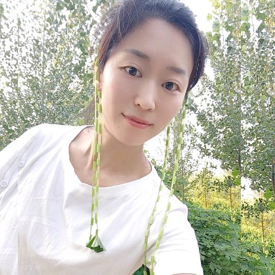 丫丫在摆摊