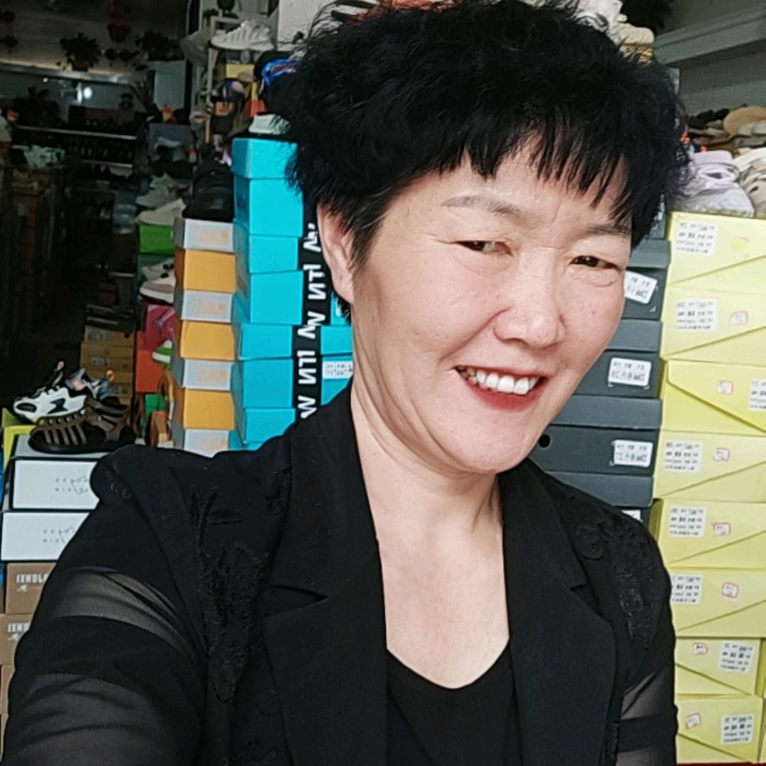 郏县安良鞋店六妮巜御萃雅》校服净诚招代理