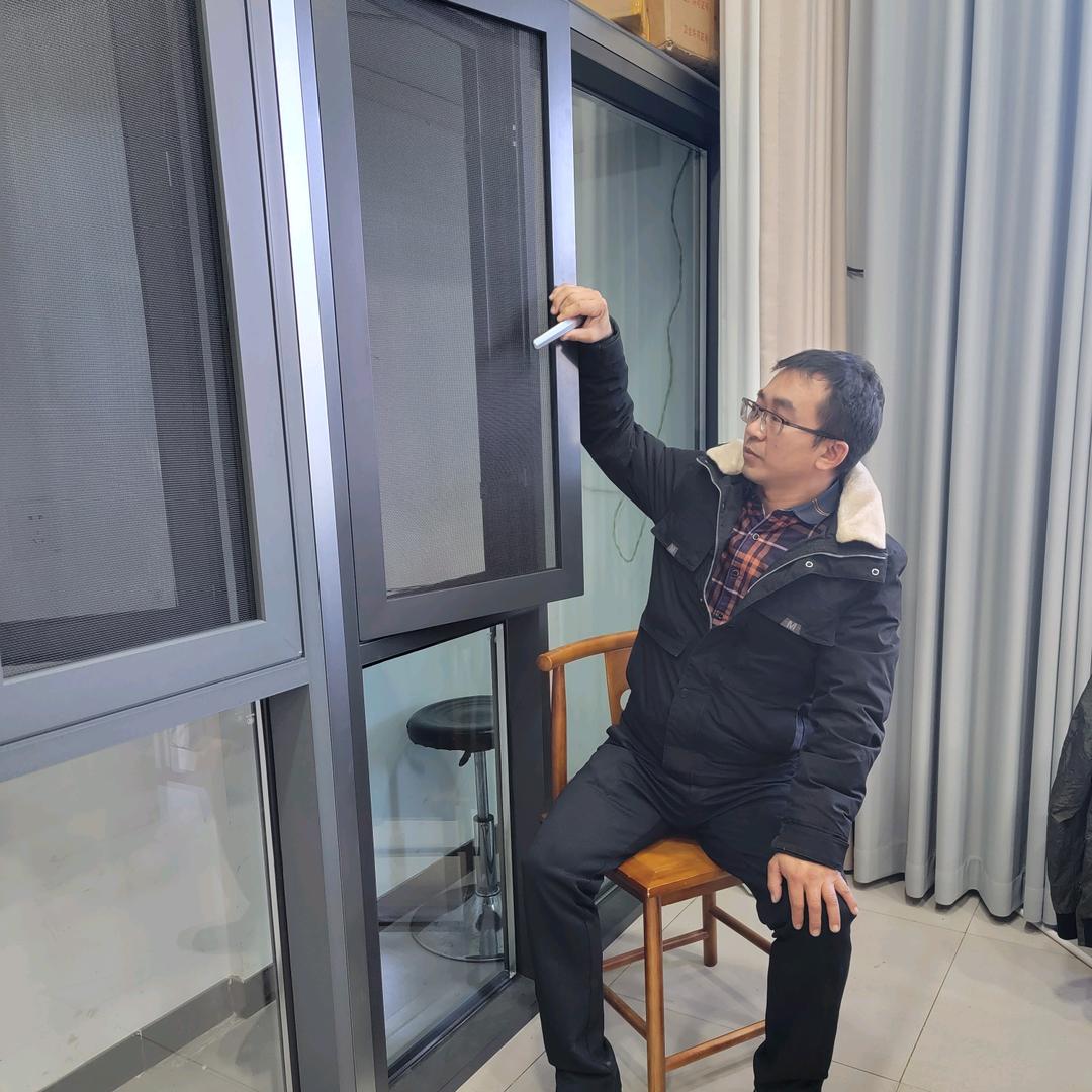 靖杰家居-系统门窗封阳台、定制家具、窗帘