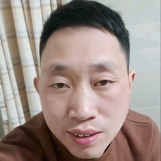 农村小哥。