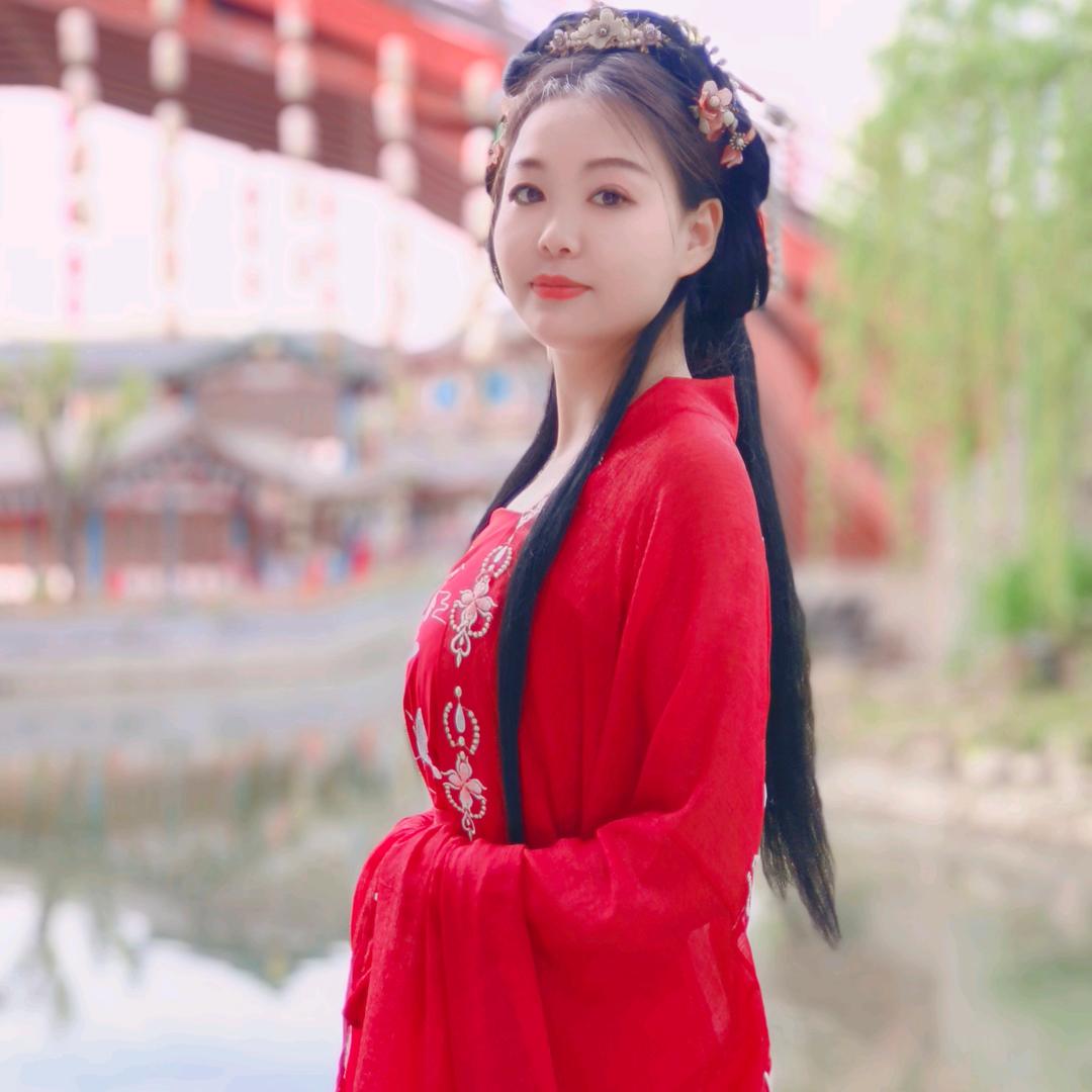 潘莹