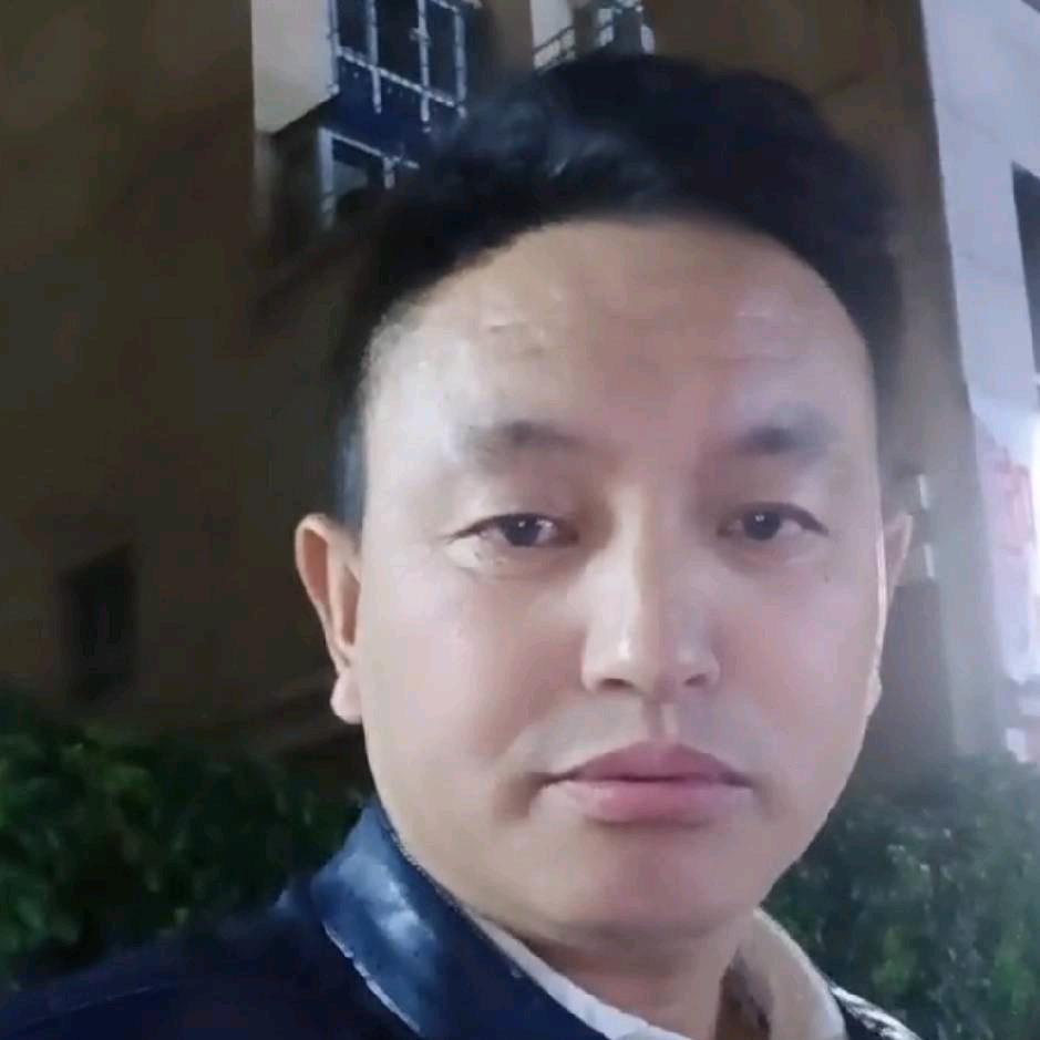 河北人，在新疆
