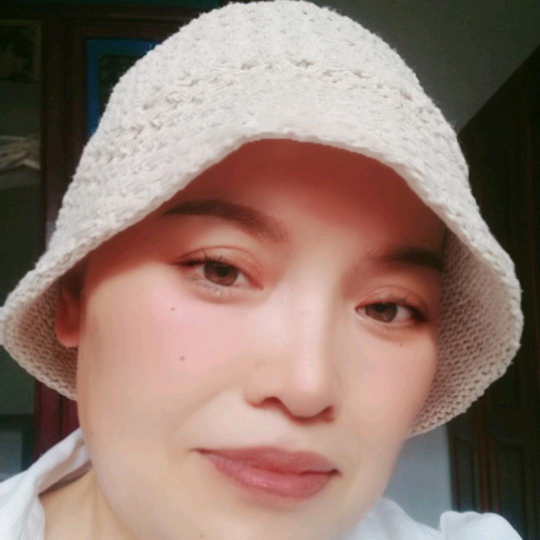 胡月