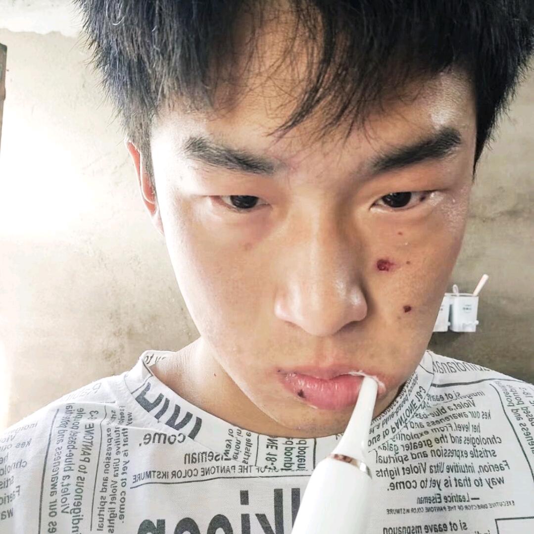 言和♥