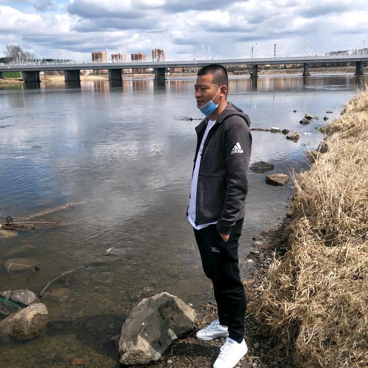 快乐小哥，快乐小哥