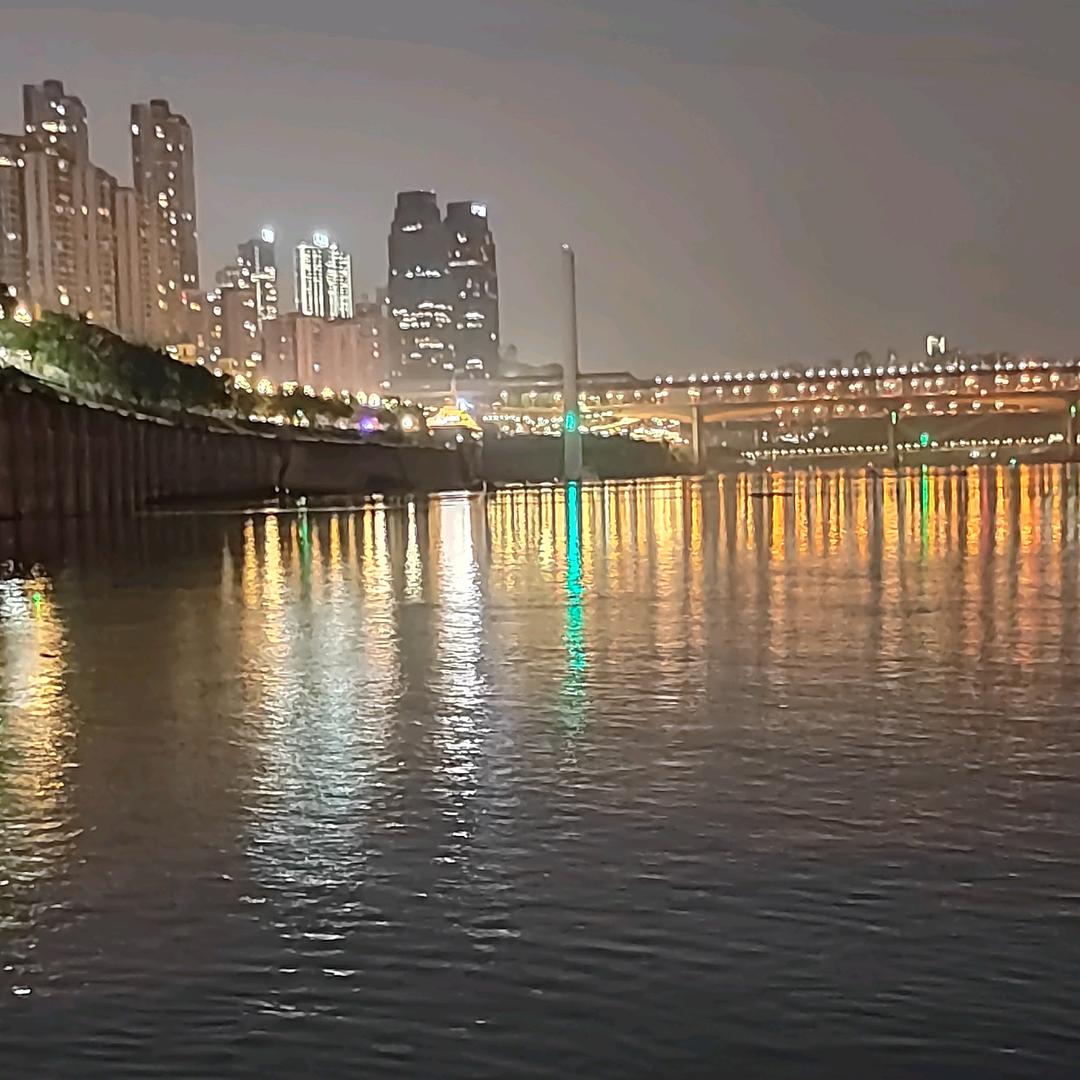 风雨后才有彩虹🌈