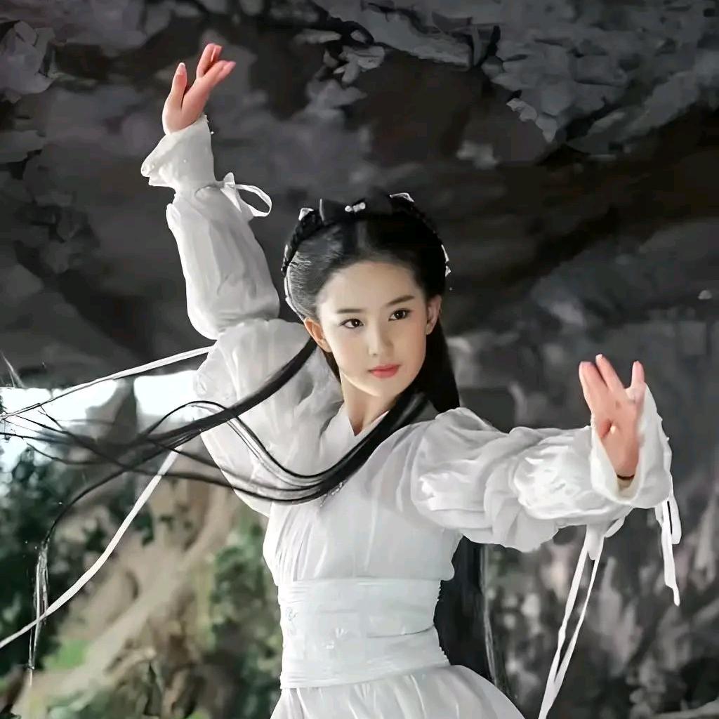 晶晶娱乐(求关注)