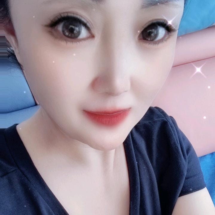 一笑：而过