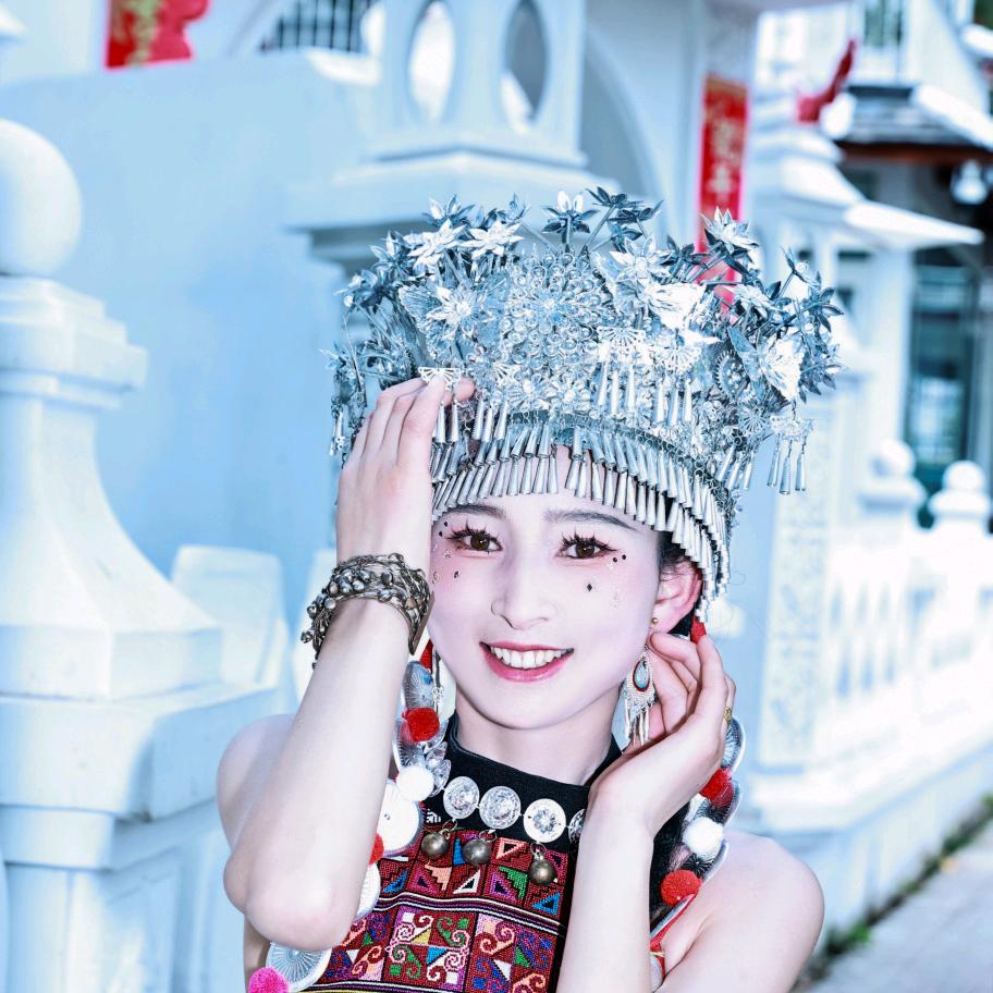 小秦～同志