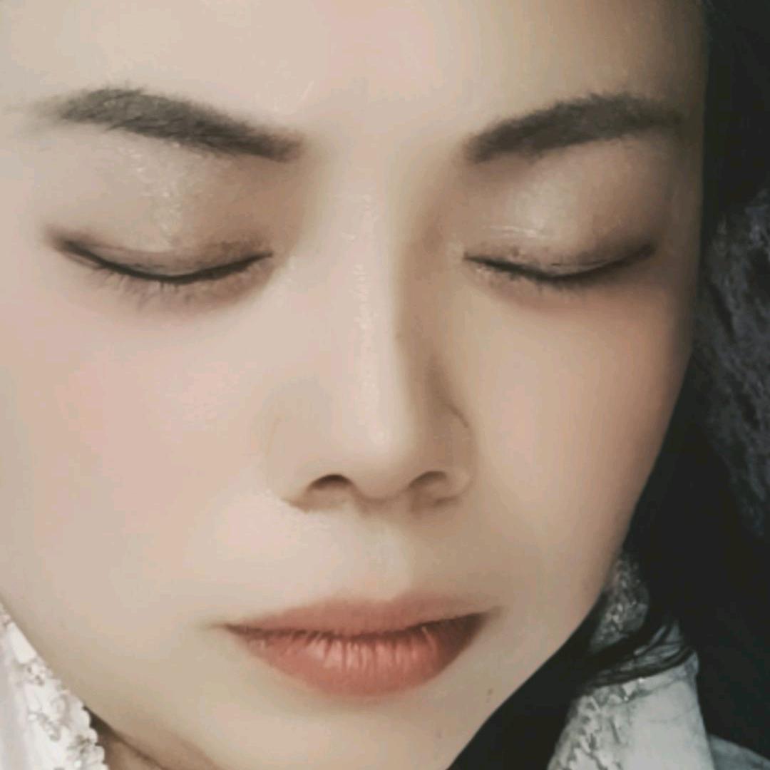 望穿秋水待明日一