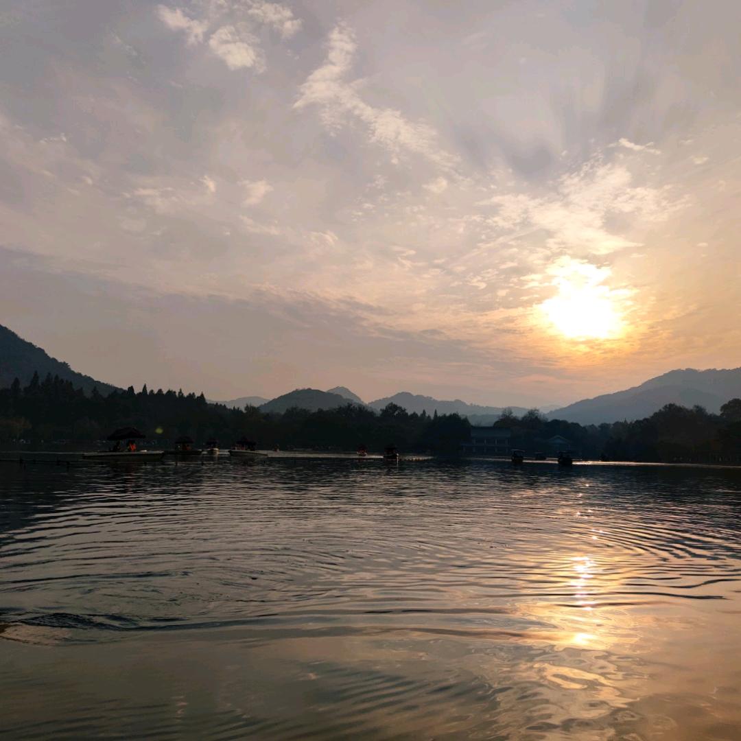 冯页日用百货店