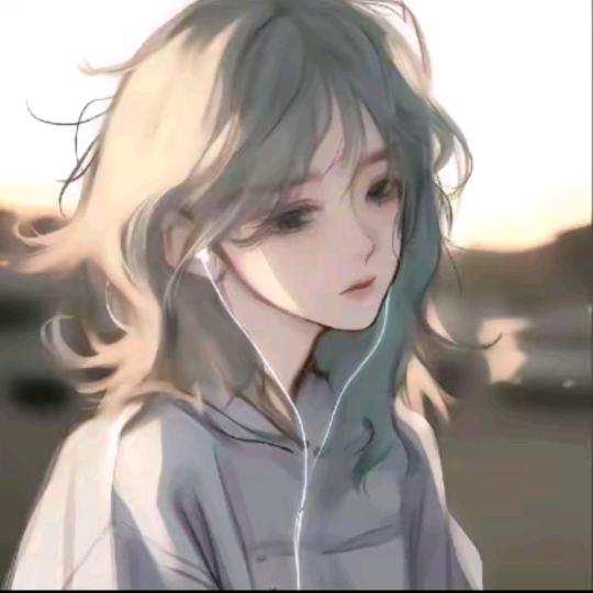 默默°