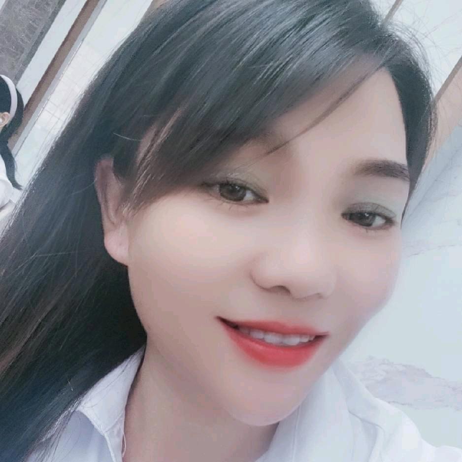 房产销售杨姐《三个小