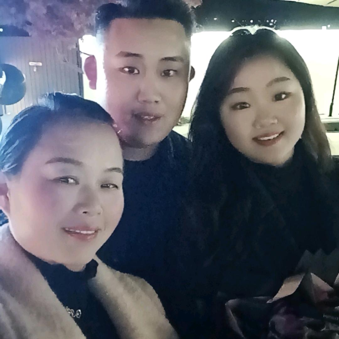 三个宝贝的妈妈😘