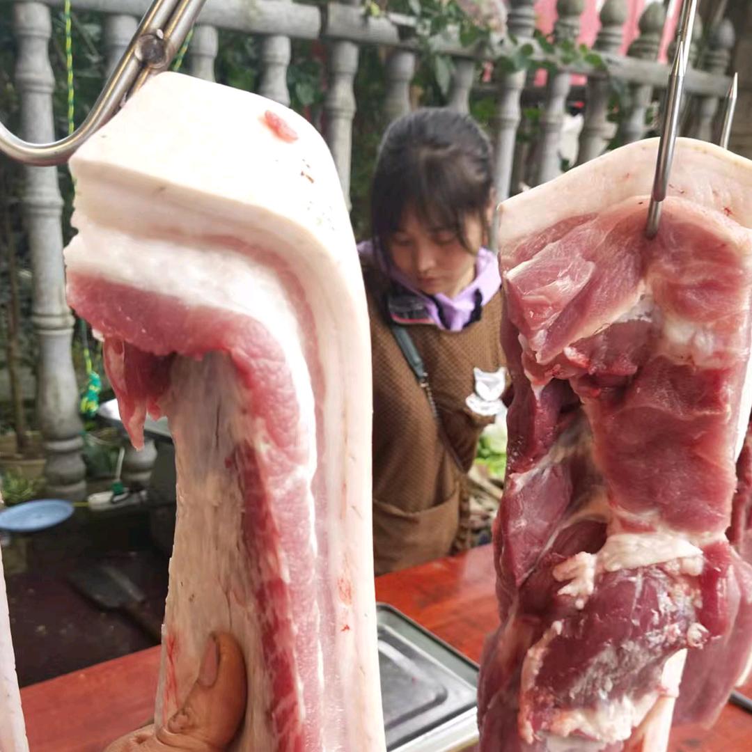 （猪肉哥）的西施妹