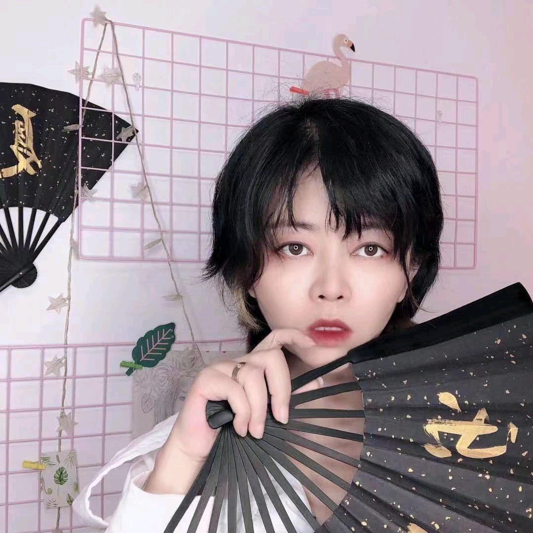 尝试喜欢我