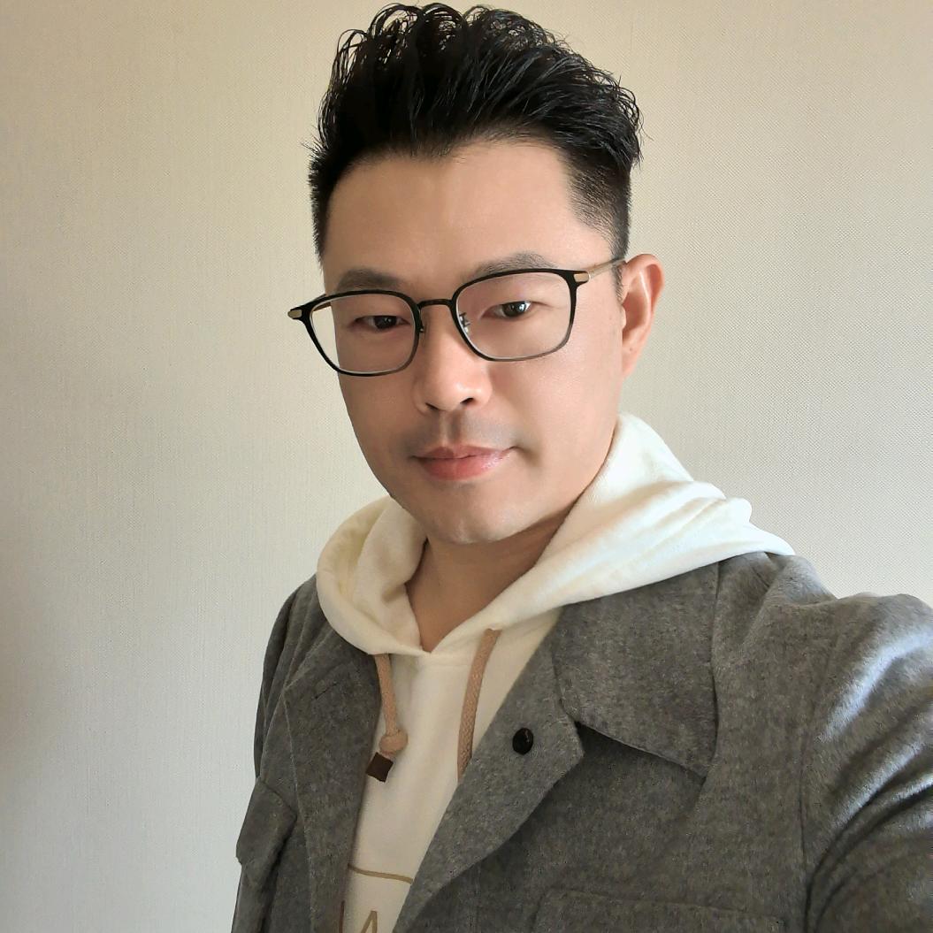 九哥李炯画家
