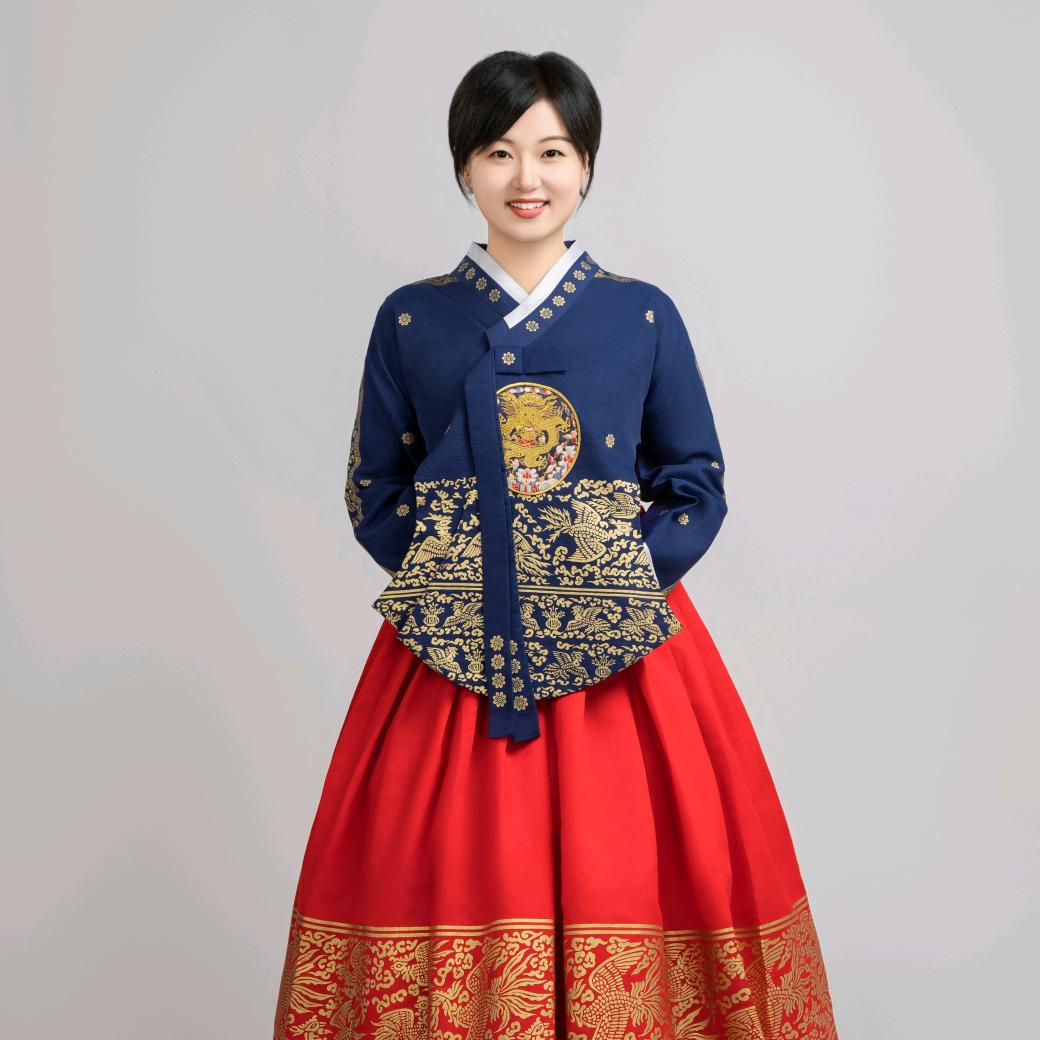 辛村洛老板娘小爱
