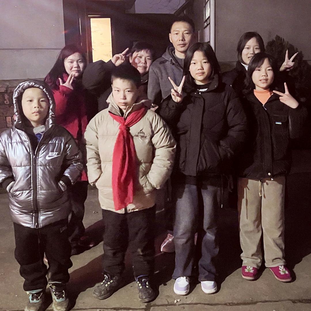 六个孩子的父亲