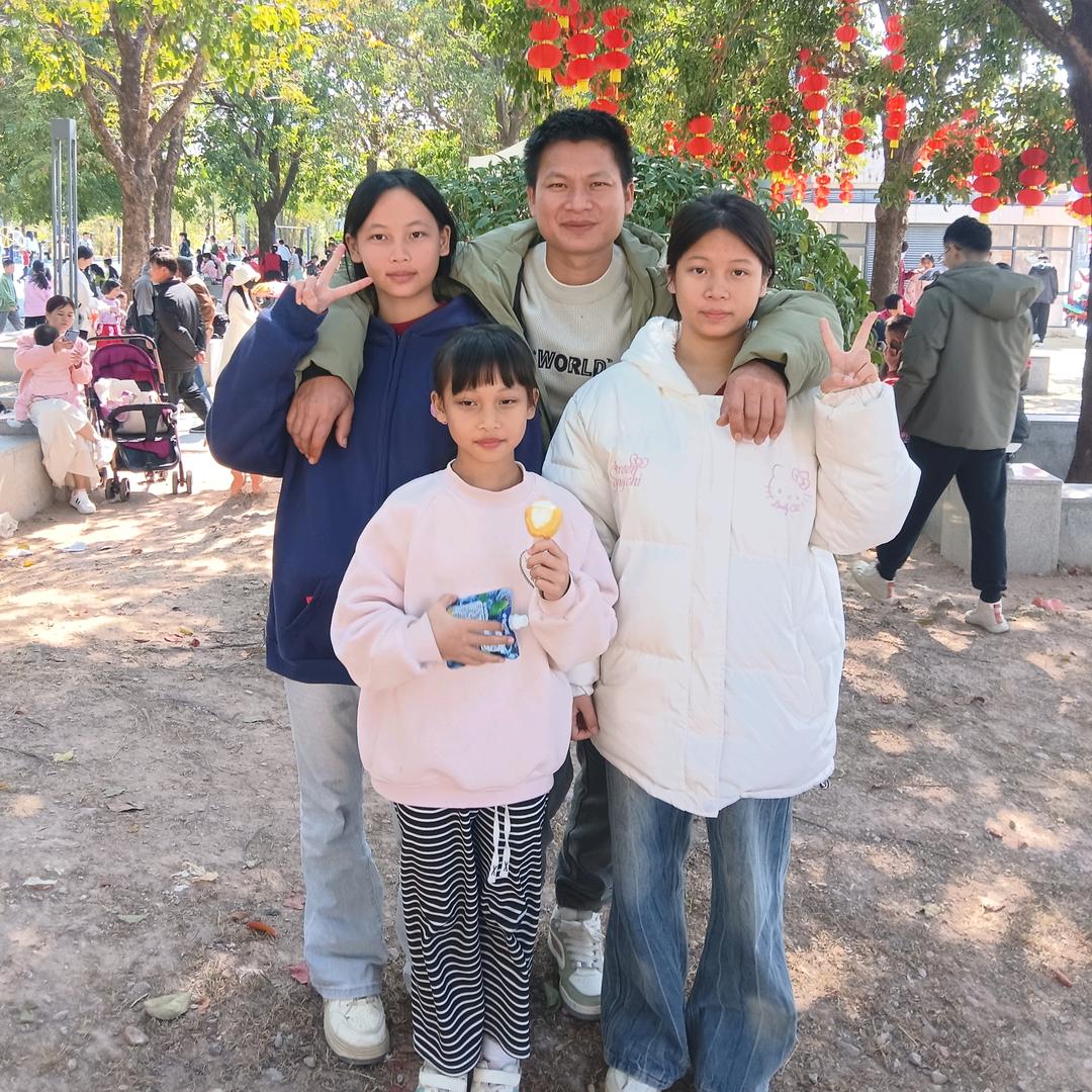 爱你不是两三天♬ ♬ ♬