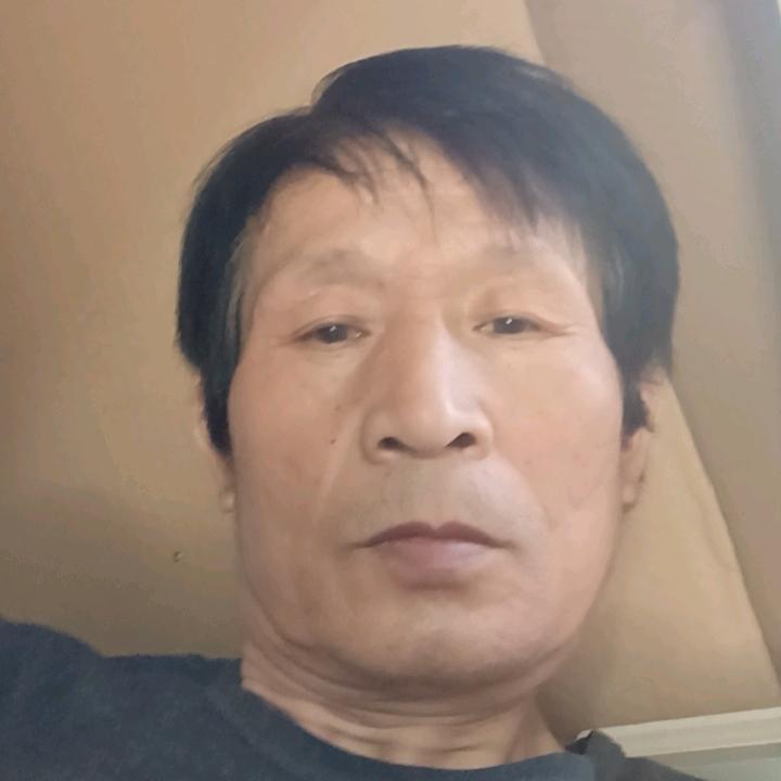 奔波的单身