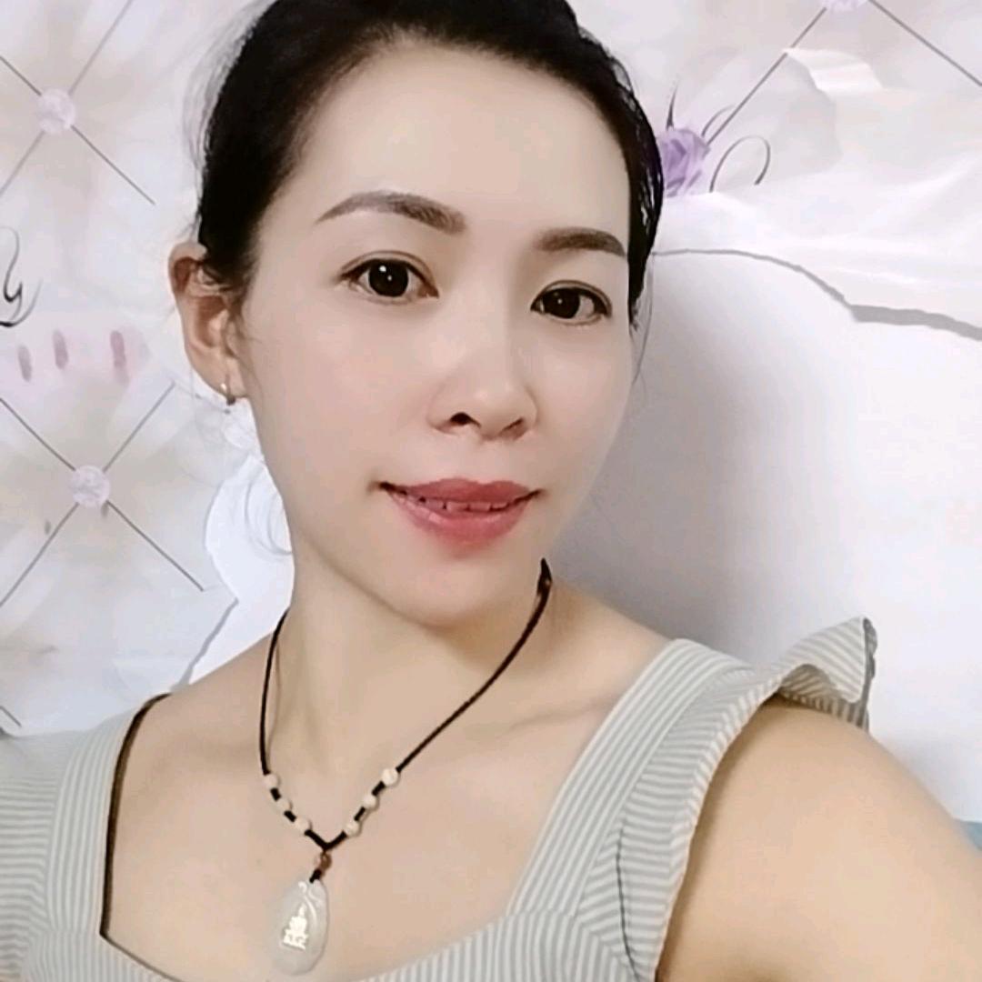 龍🐉女