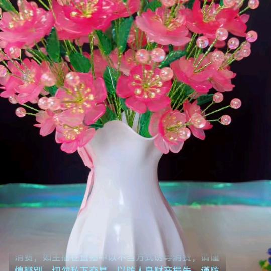 心中的苦向我说！卯