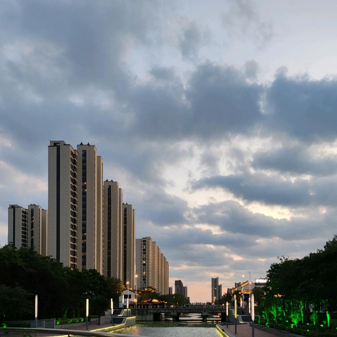 旺仔奶奶。🌝🌝