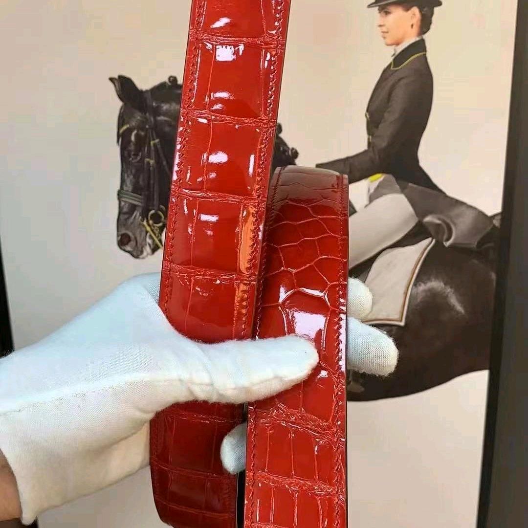 一峰鳄鱼皮具